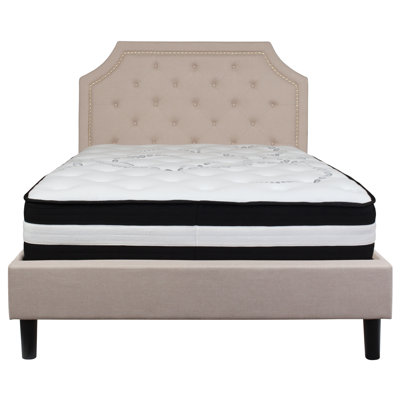 Matelas arqué et capitonné Aluino