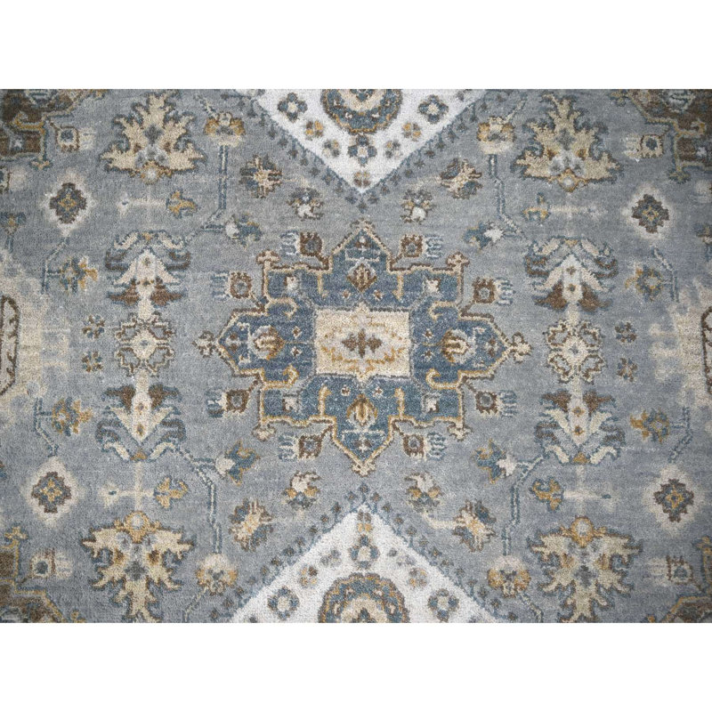 Tapis oriental carré en laine 8 pi x 8 pi gris et ivoire Karjihooz 81066AE4357041E7B06637511E966C10