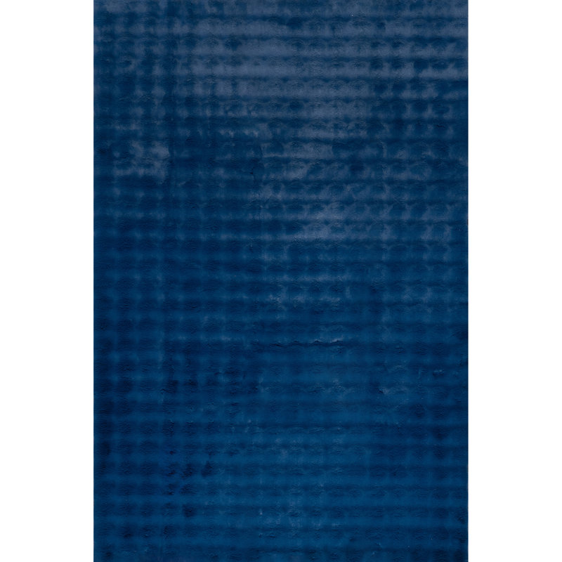 Jeni SuperiorWash Solid Faux Rabbit Machine Washable Area Rug, Rectangle 4' x 6'4"