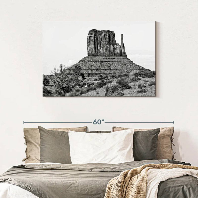 Ravi Monument Valley West Mitten Butte, 30" H x 45" W