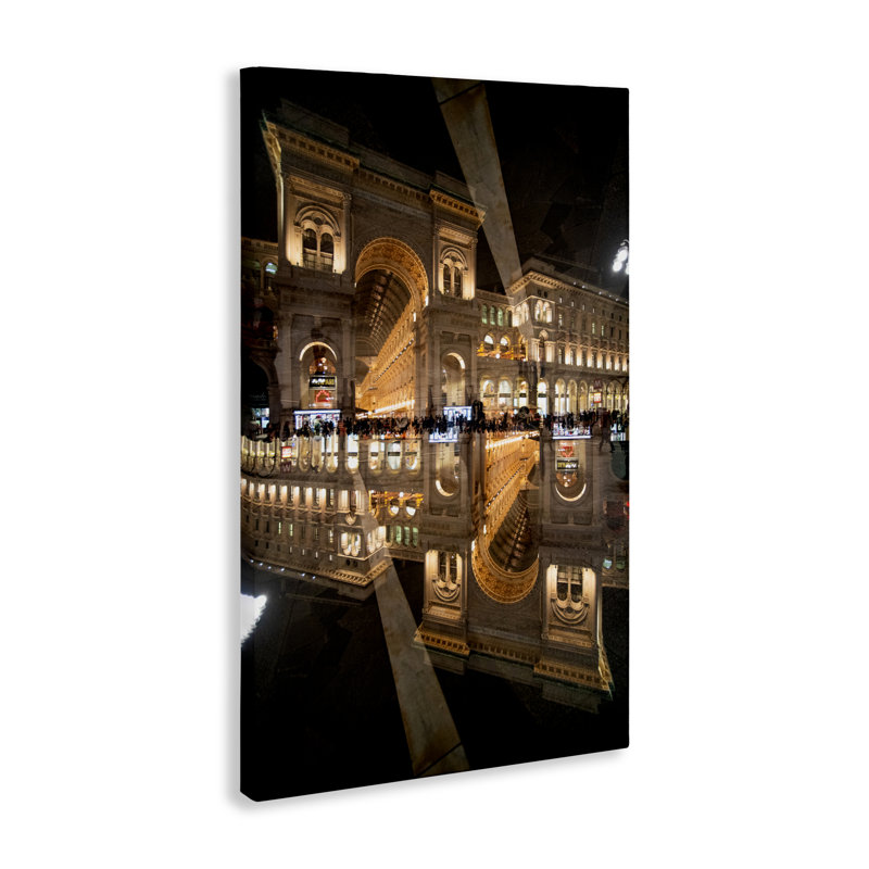 «Illuminated Architecture Symmetry», conception par Robin Vandenabeele, H 24 po x l 16 po