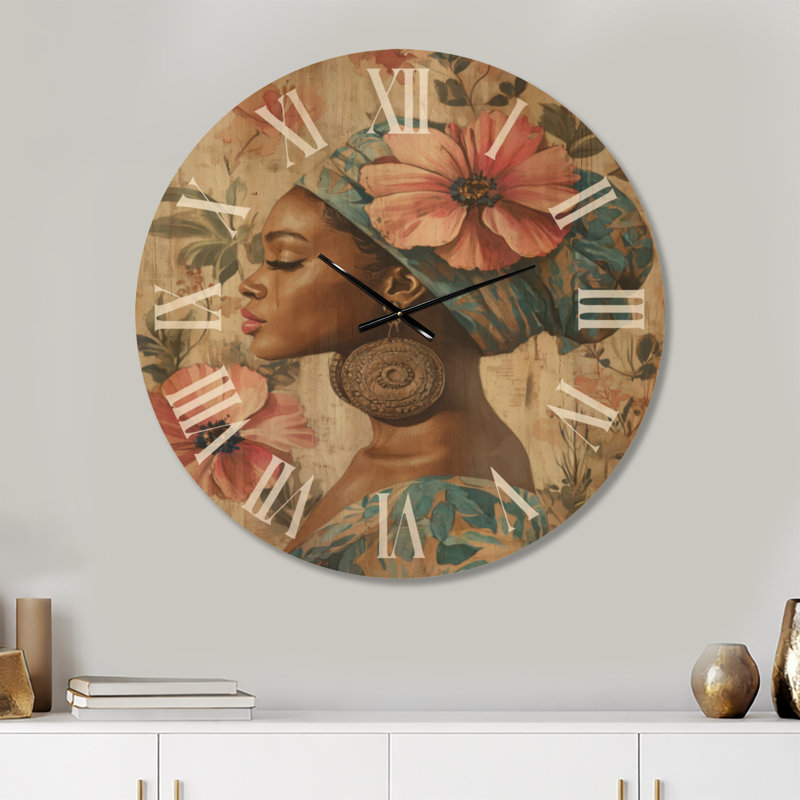 Horloge murale en bois bleu bohème avec couronne florale Muse I, Extra Large