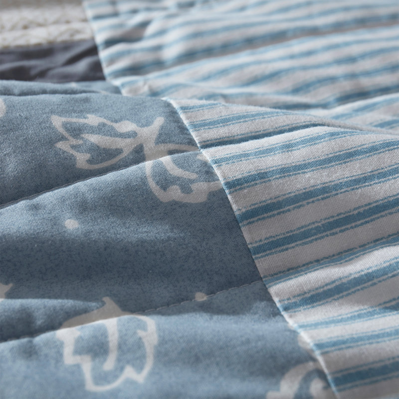 Wonderful 100% Cotton Patchwork Quilt Set, King Quilt + 2 King Shams