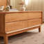 Table basse rectangulaire simple en bois massif