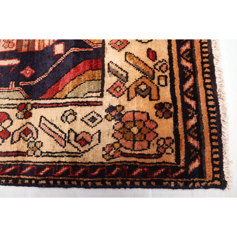 Tapis rouge rétro Kayseri 4 pi 9 po x 9 pi 2 po