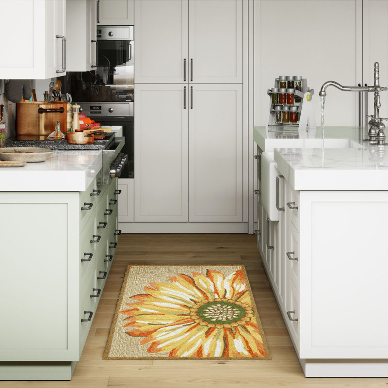 Ismay Kitchen Mat, Yellow, Rectangle 2'6" x 4'