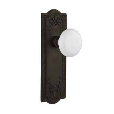 Meadows Plate with White Porcelain Door Knob