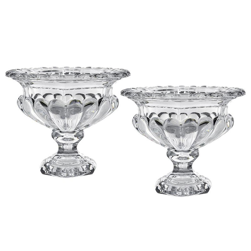 Ensemble de deux vases de table en verre