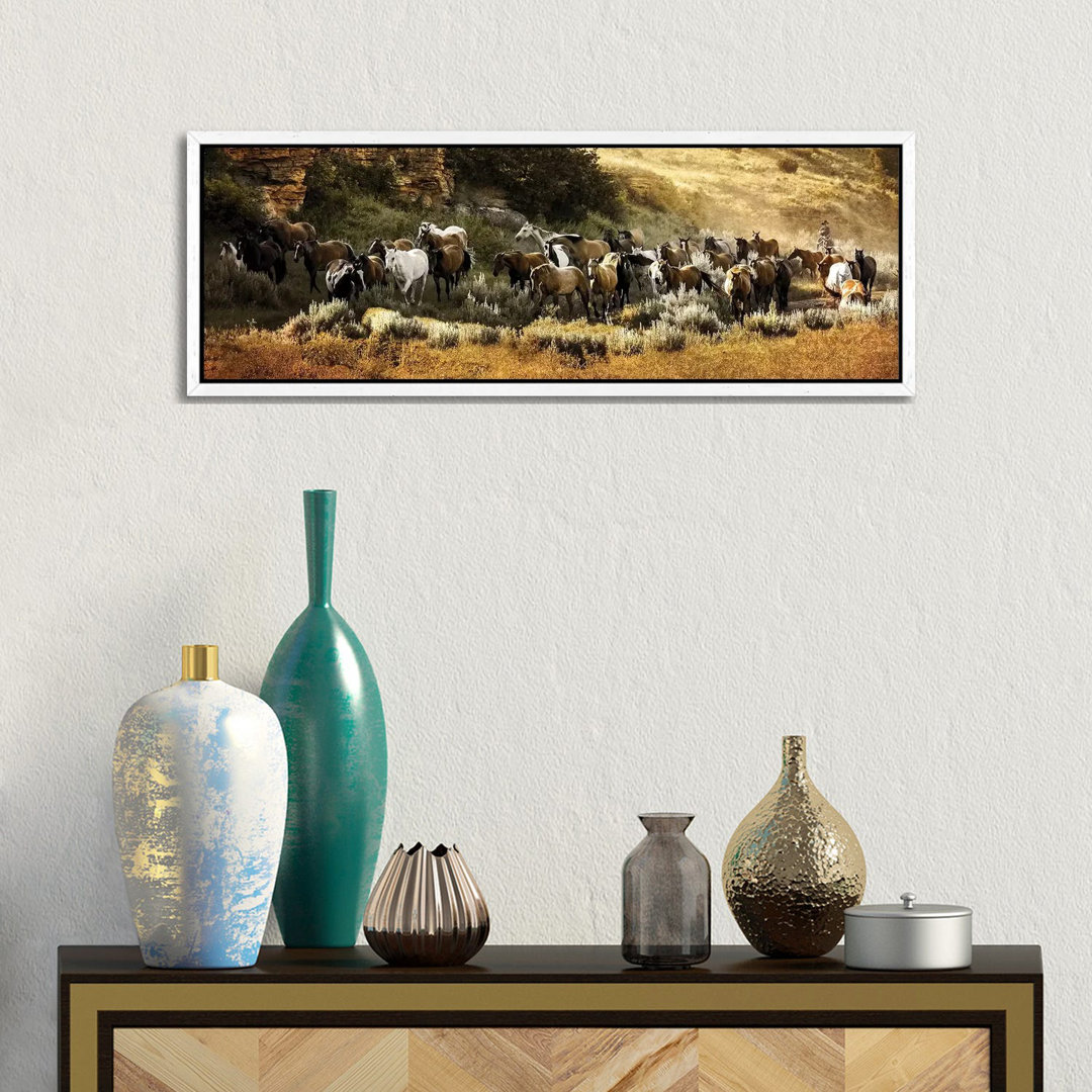 Canyon Round Up von Rhonda Thompson - Galerie-verpackte Leinwand Giclée