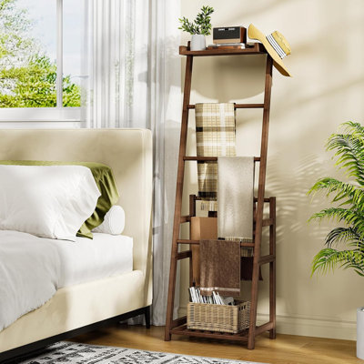 16.9 " Freestanding Towel Rack