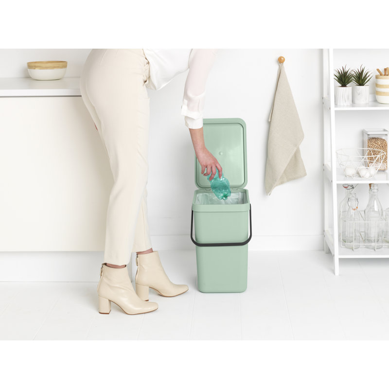 Poubelle de recyclage en plastique Sort & Go, 6,6 gallons, Vert jade