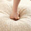 Repose-pieds beige en chenille léopard café-1975558388