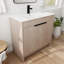 Coffre de salle de bain autoportant 36 pouces. Évier en céramique et 2 portes d'armoire à fermeture en douceur. Soupçon de chêne brut. Tablette réglable. Poignées en métal. Ensemble de meuble-lavabo Hardy Scintillant distinctement.-1320647880