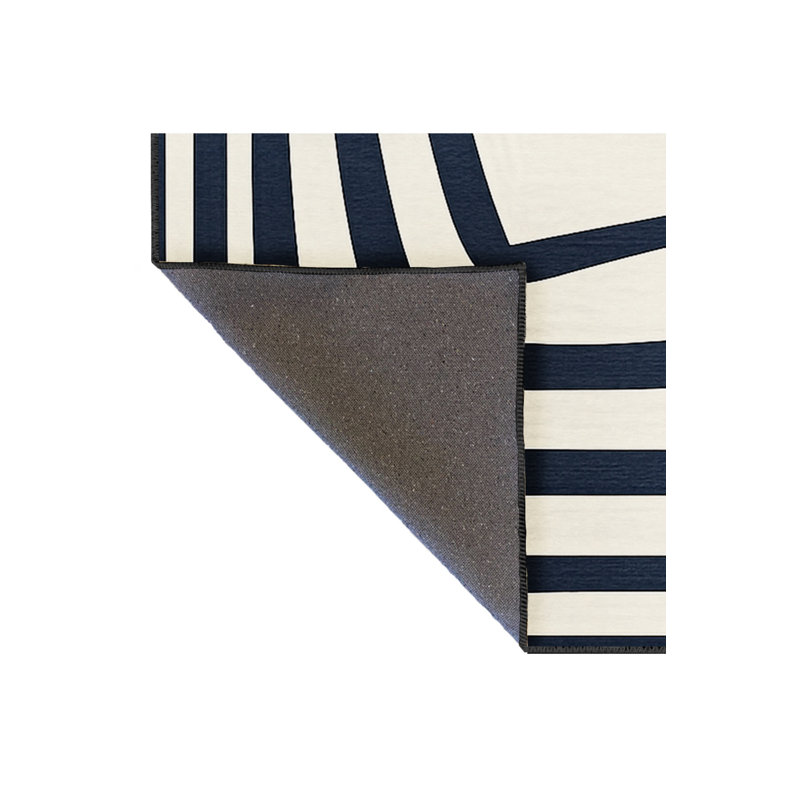 Tapis blanc tissé Mosso, 4'11" x 7'7"