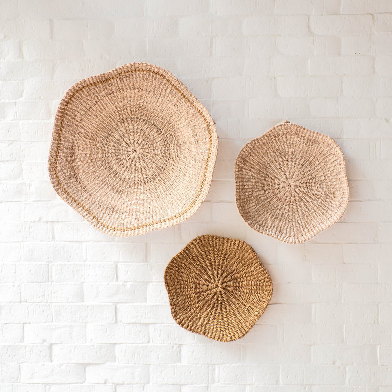 Medium Scallop Wall Basket, 13.6, Cream