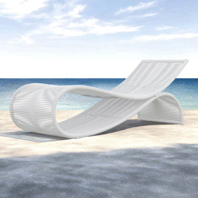 Creative Outdoor Pool Lounge Chair