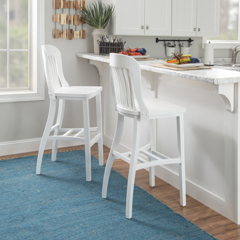 Tabouret de comptoir en bois massif Maylen, Blanc, Tabouret de bar (siège d'une hauteur de 31 po)