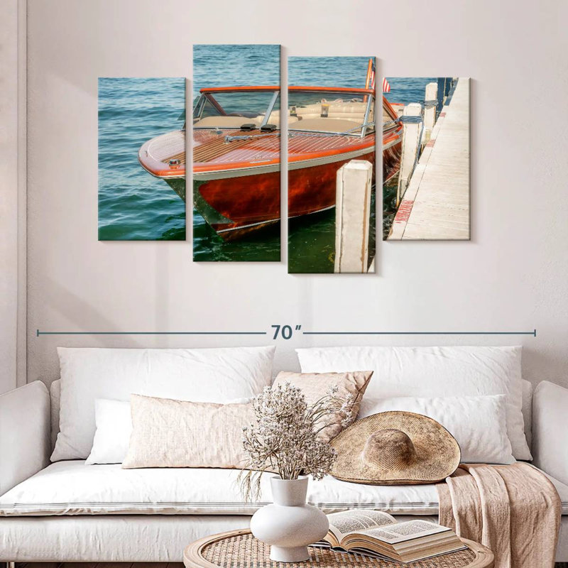 Bateau Mehar amarré à Fontana, H 32 po x l 52 po
