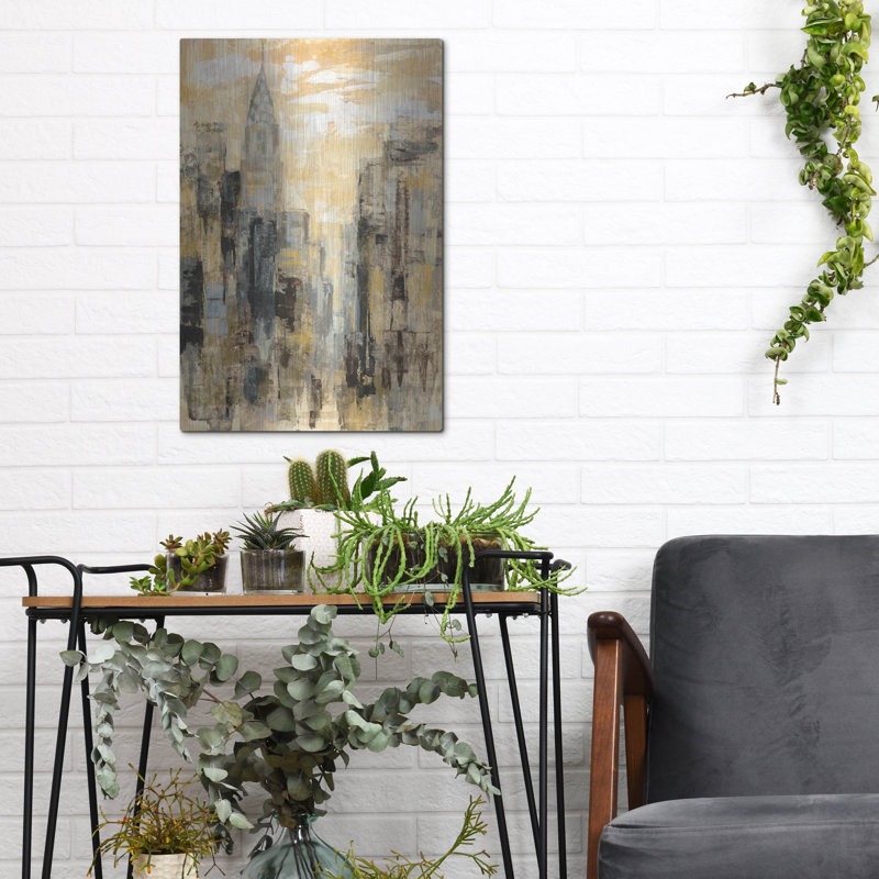«Manhattan Manhattan and Gold I» par Silvia Vassileva, art mural en métal, H 16 po x l 12 po