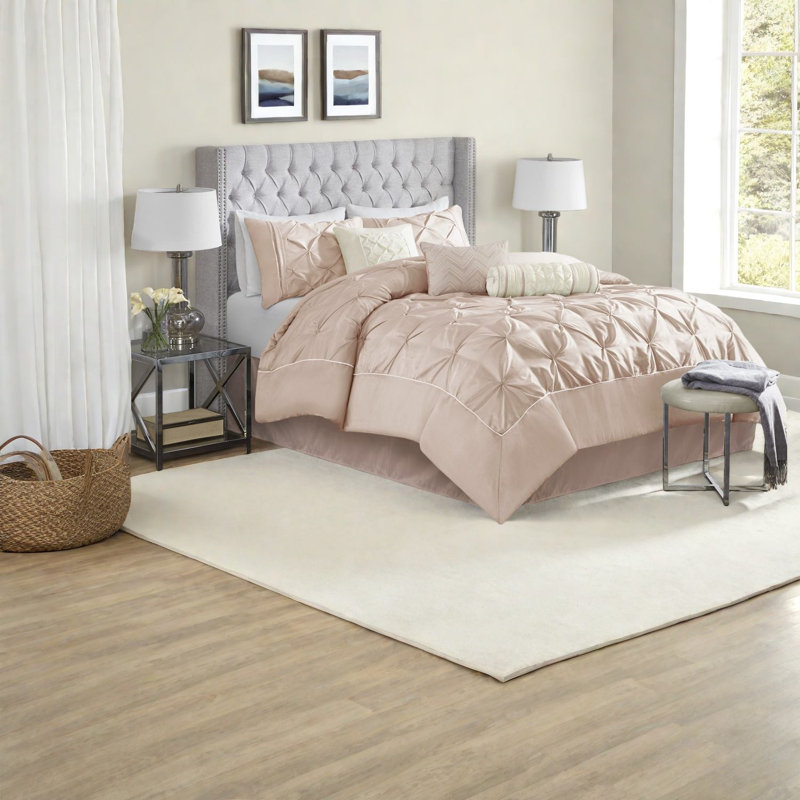 Ensemble de literie élégant 7 pièces, 100% polyester, conception capitonnée pour chambre à coucher moderne