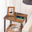 Table de bout haute de 21,7 po avec tablettes et station de charge Jahmier-732871453