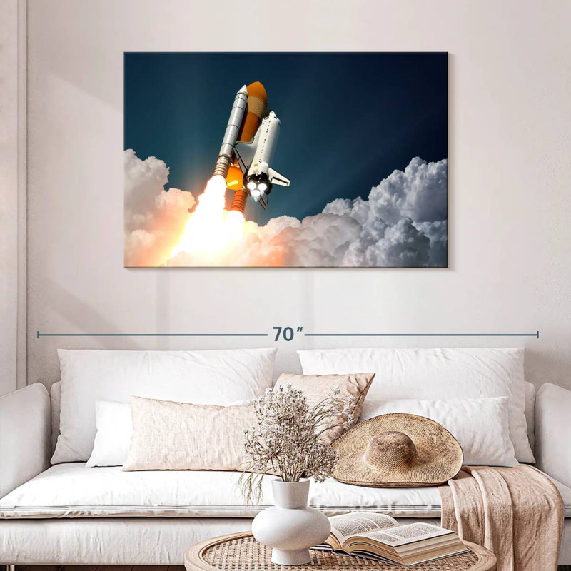 Fusée volant vers l'espace