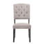 Lot de 2 chaises d'appoint rustiques de style transitionnel, avec dossier rembourré en lin beige, pieds fuselés en bois d'hévéa massif finition chêne gris vieilli, pour une composition décorative esthétique dans la salle à manger.
