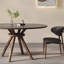 Table et chaises de salle à manger haut de gamme et pratiques-105990395