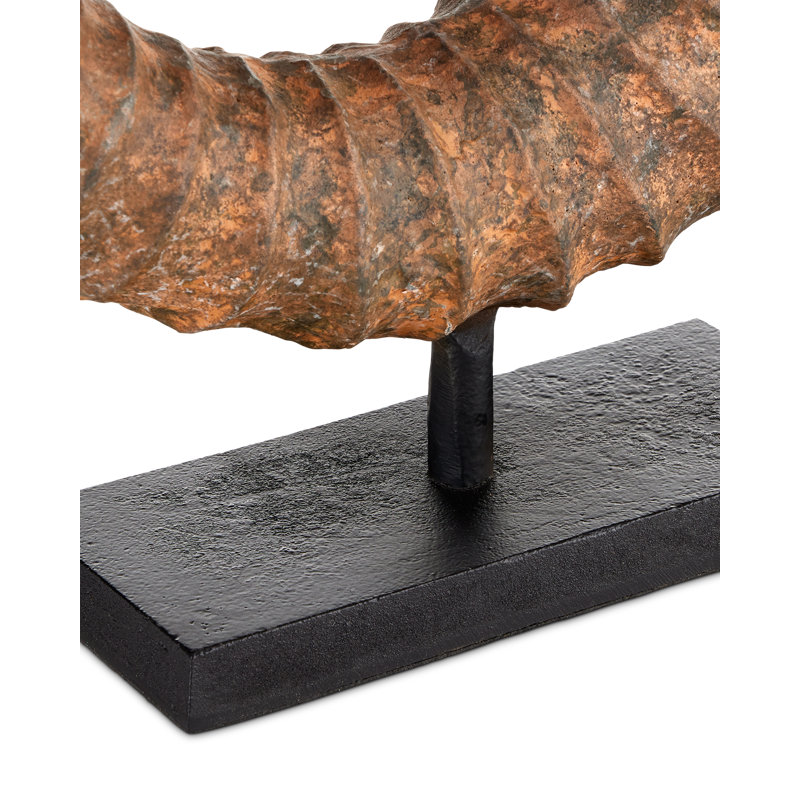 2 - Piece Figurines & Sculptures Set