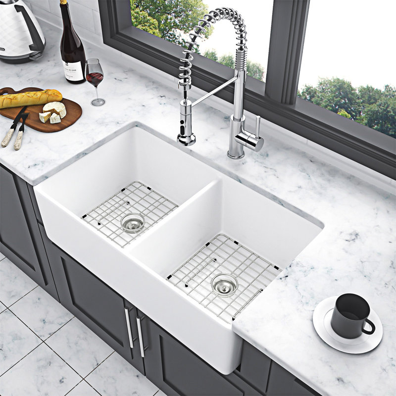 Farmhouse Apron Front Double Bowl Kitchen Sink