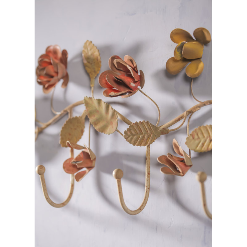 Crochet à fleur et à feuilles