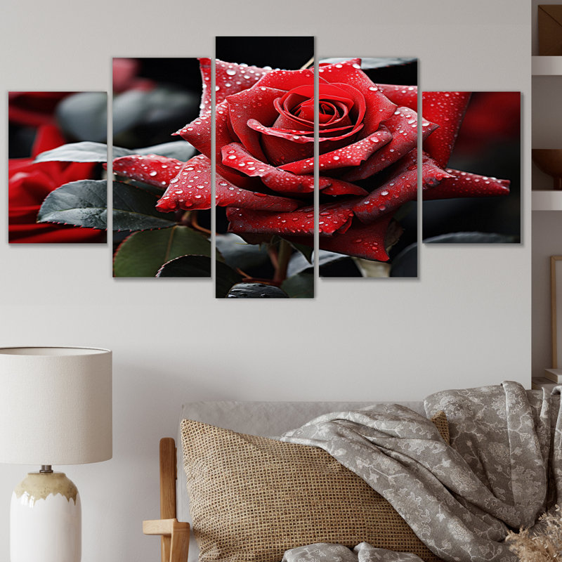 «Water Drops On Red Rose Majesty I» sur toile, reproduction de 5 pièces