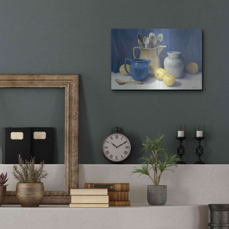 «Blue Pitcher» par Cecile Baird - photographie sans cadre sur métal, H 12 po x l 16 po x P 0,13 po