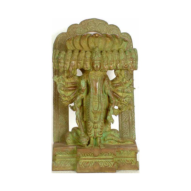 Lord Vishnu dans son grossissement cosmique