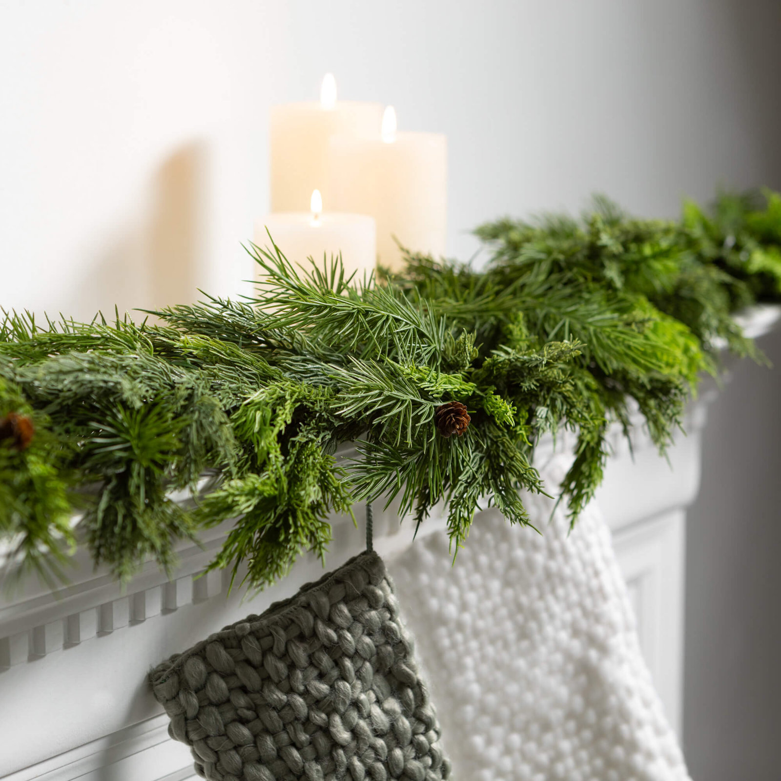 72" Cedar Christmas Garland