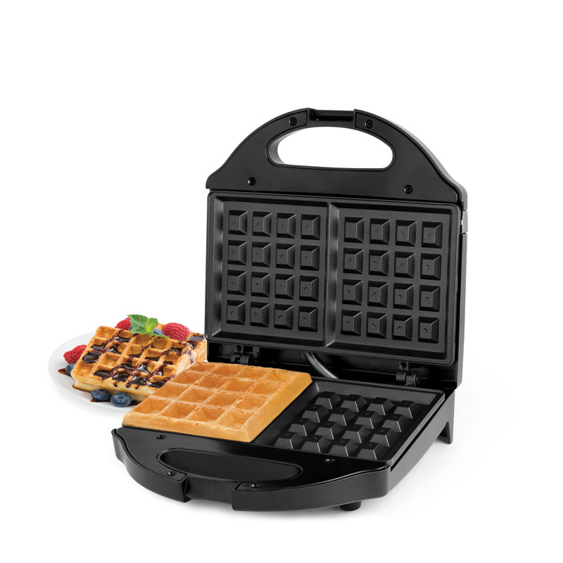 Salton Belgian Waffle Maker - Black
