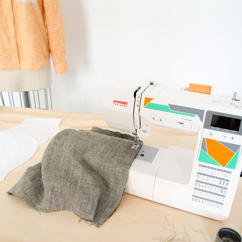 Janome Computerized Electronic Sewing Machine