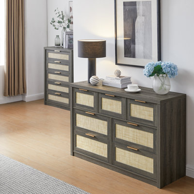 Dearbhaile 47" W 7 - Drawer Dresser