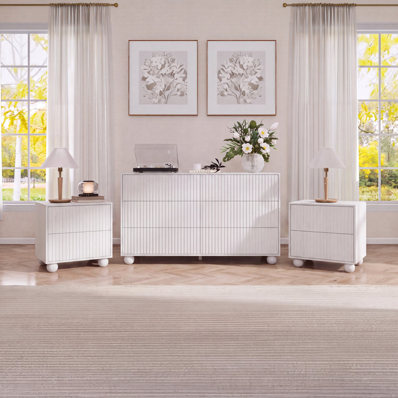 Ensemble de chambre à coucher avec 3 pièces Ashford (ensemble de 2 commodes cannelées à 6 tiroirs et 2 tiroirs), White