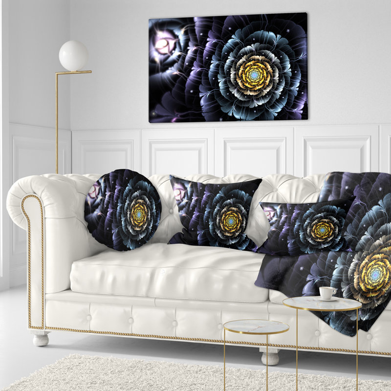 Coussin à imprimé floral bleu foncé