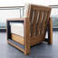 Chaise de patio en teck avec coussins Comstock