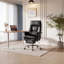 Grande et grande chaise de bureau-123864339