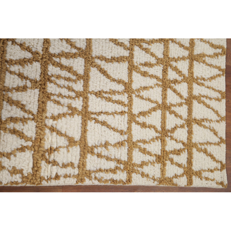 Tapis ivoire et doré à motif oriental marocain 5 x 8