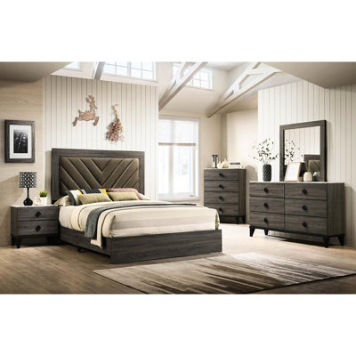 Grand lit en chêne foncé foncé avec intrigue rustique, recouvert de tissu, assemblage requis