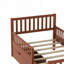 Lit plateforme classique en bois avec tiroirs de rangement intégrés et garde-corps parfaits pour le confort et l'efficacité de l'espace-70594760