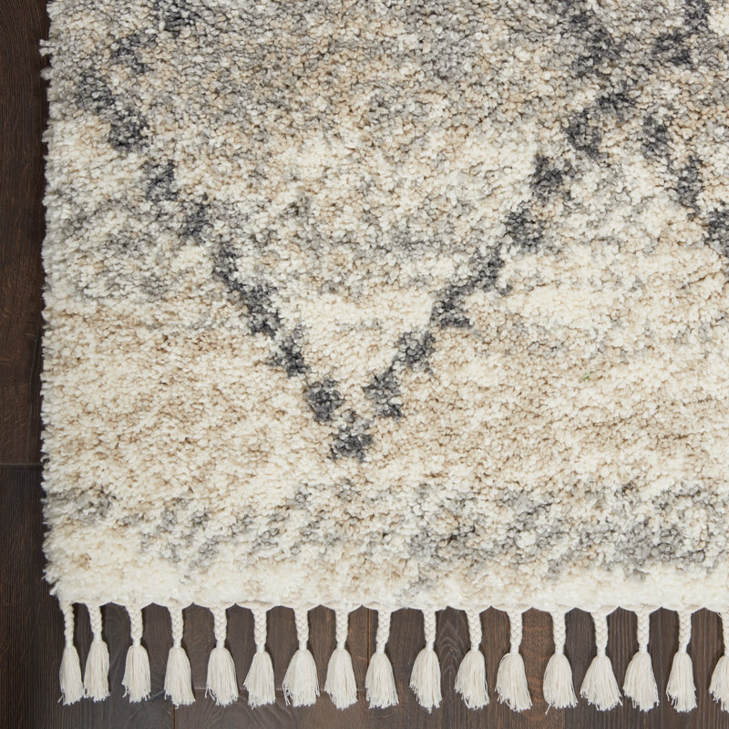 Ileyah Geometric Indoor Rug, Rectangle 9' x 12'