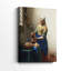 «The Milkmaid» - Toile tendue sur châssis par Johannes Vermeer-956748919