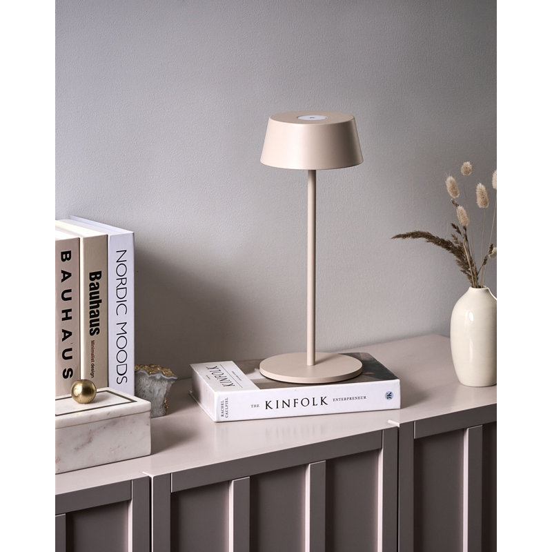 Iron Table Lamp, Beige