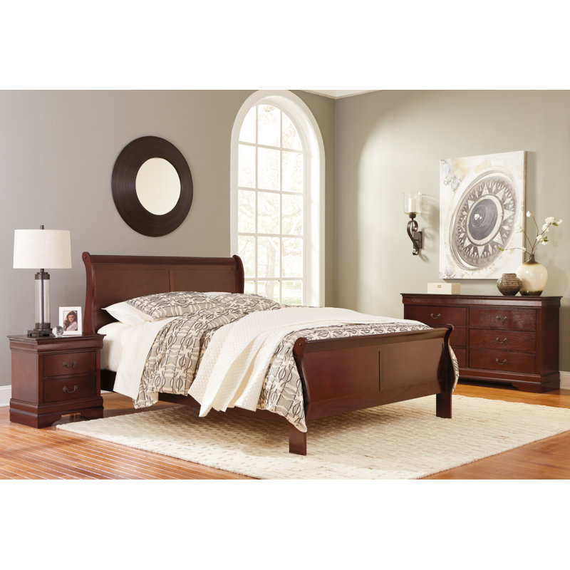 Queen Sleigh Bed With 2 Nightstands, Queen