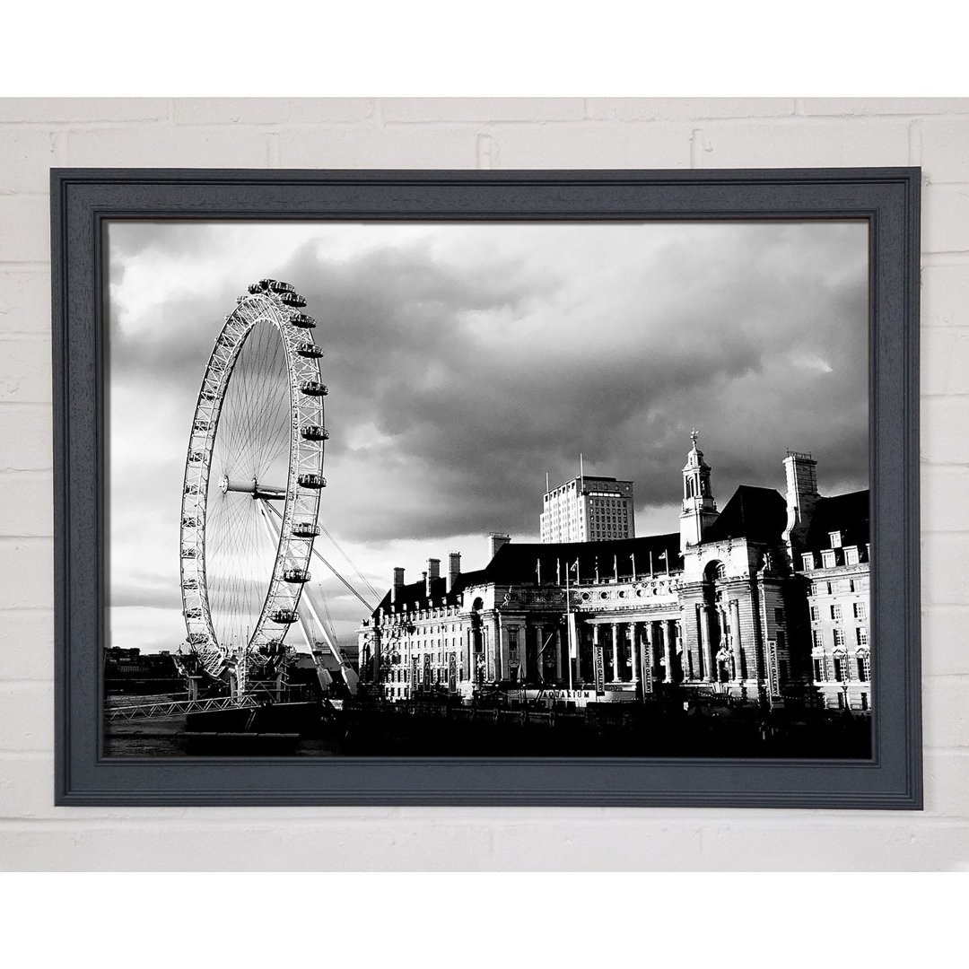 Gerahmtes Leinwandbild London Eye Clouds in Schwarz/Weiß